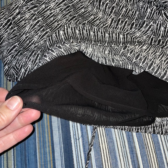 Short Romper. MUST BE BUNDLED - Picture 4 of 11